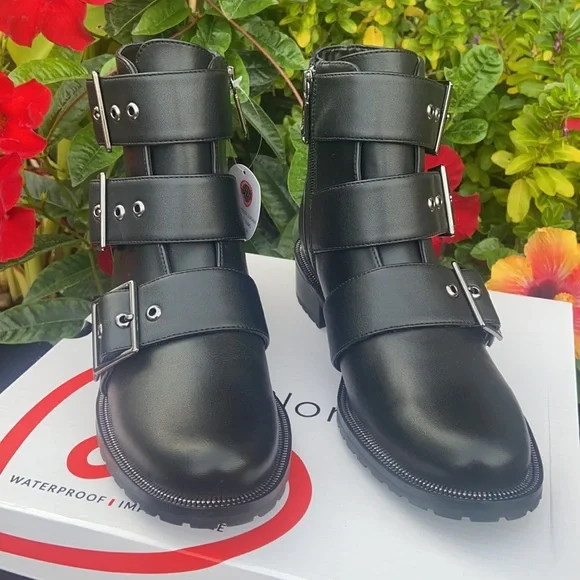 ☔️ New Blondo Black Leather Combat Booties WATERPROOF ☔️ - Picture 4 of 16